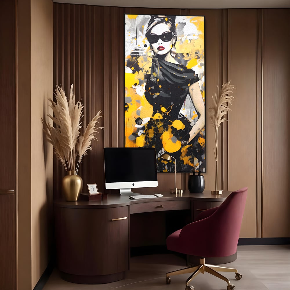 Tablou canvas cu tablou canvas portret femeie eleganta ochelari, in rama de aluminiu negru, pe perete intr-un birou